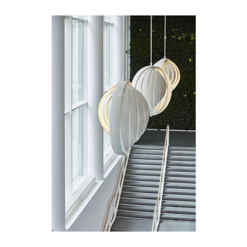 100275_Moon_Pendant_XXXL_Ø150_Atmosphäre
