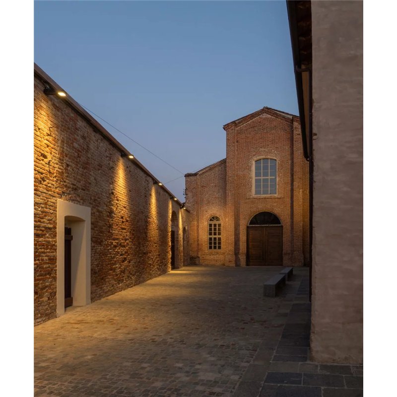 Delta Light Polesano W street wall lamp
