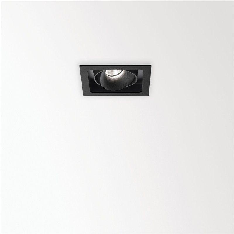 Delta Light Minigrid 67 In 1 recessed spot
